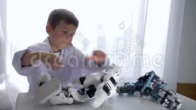 儿童与现代<strong>科技</strong>、智能男孩工作室人工智能修复机器人<strong>玩具</strong>